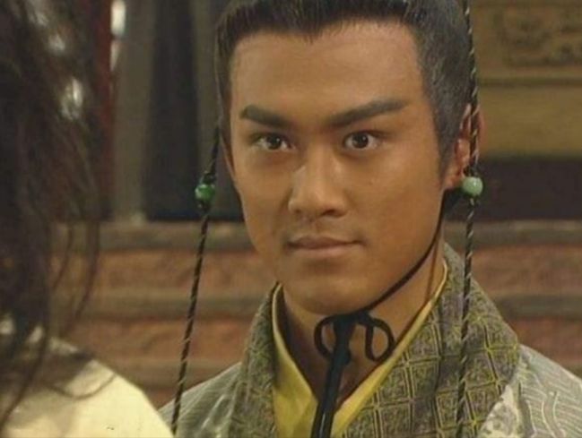 林峯16年前TVB剧重播，当时25岁已备具男神特质！