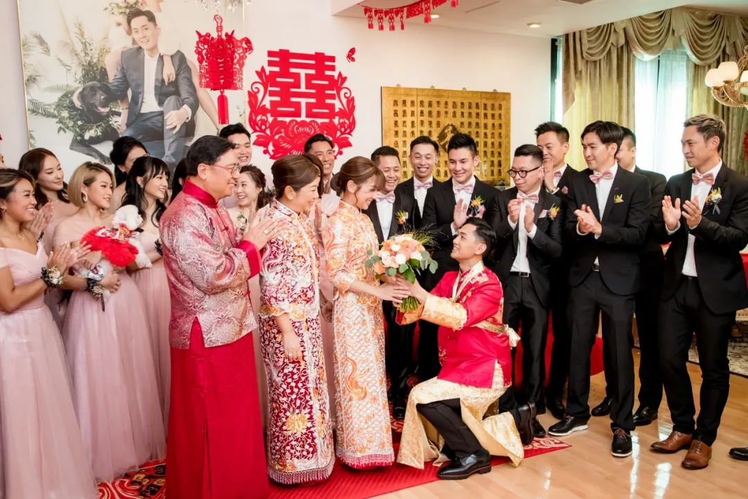 恭喜！37岁TVB男星与歌星太太补摆喜宴！现场众星云集，犹如台庆阵容