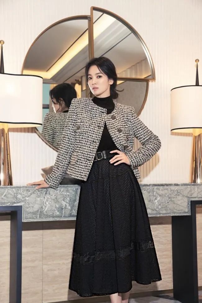 韩国女艺人宋慧乔拍代言品牌最新宣传照