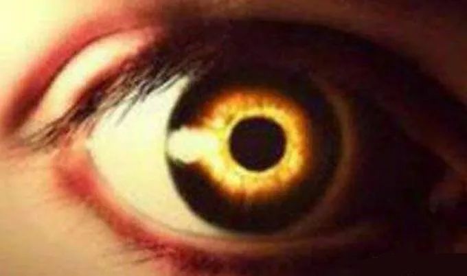 阴阳眼是真的吗，有什么特征判断自己是阴阳眼（为什么阴阳眼人活不长）