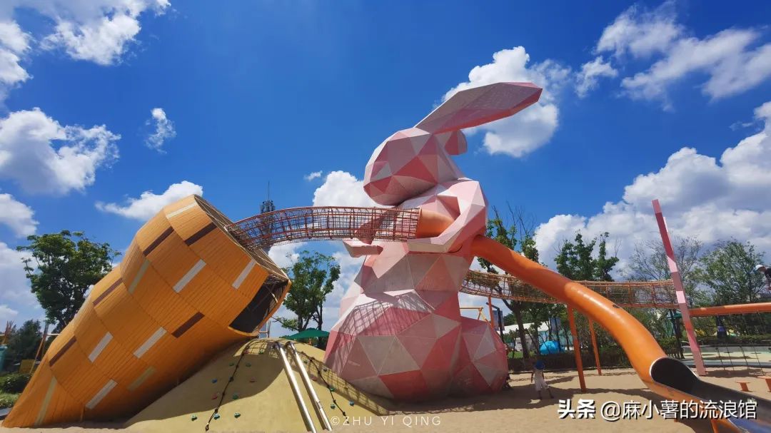 上海夏日最适合遛娃的乐园，就在迪士尼旁，还有清凉的水世界
