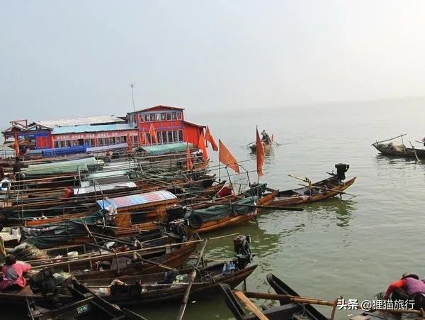 武昌鱼的故乡——梁子湖梁子岛，这里一边是武汉，一边是鄂州