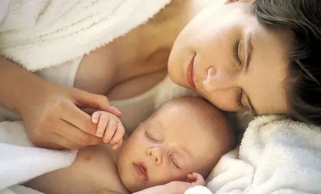 39周顺产“胖男宝”一枚，分享下怀女儿和怀儿子时的不同症状！