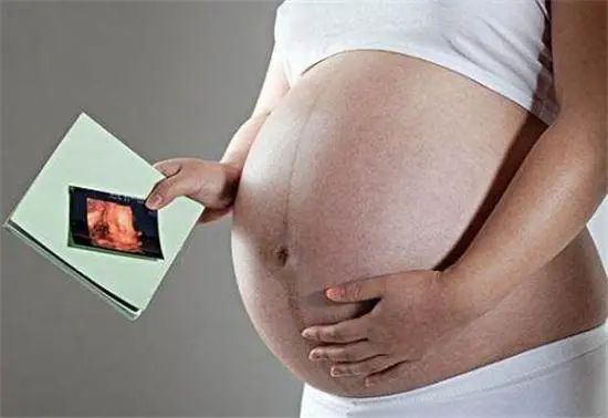 孕妇在孕期能洗肚脐眼？“肚脐凹凸”跟胎儿性别有关？来看看答案