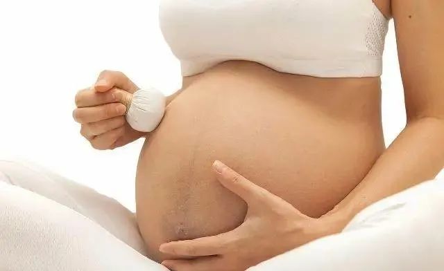 两胎均为男宝的孕妈，这4个特征，可能表现最明显，自检一下！