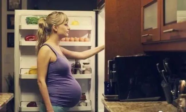怀孕后，这5种食物再好吃都不能吃，被称为孕妇“禁忌食物”
