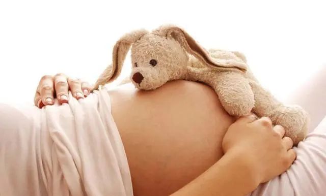 医生几招教你从怀孕反应辨别男女 赶紧对照看看 有没有怀中?