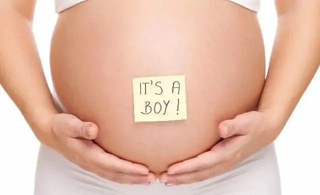 怀孕期间，若孕妈有这3种“表现”，可能是“小皇子”已在腹中