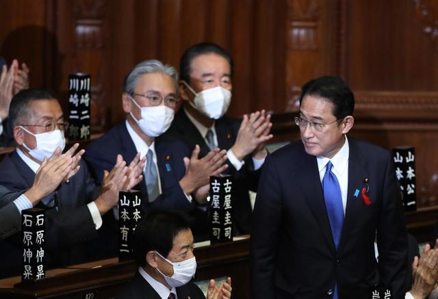 刚刚，岸田文雄当选日本第101任首相，此前日本政府全体辞职