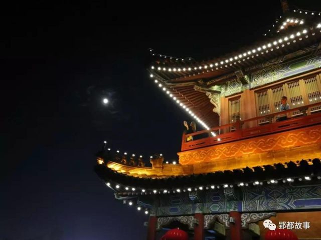 海上明月，“生”于荆州古城楼上