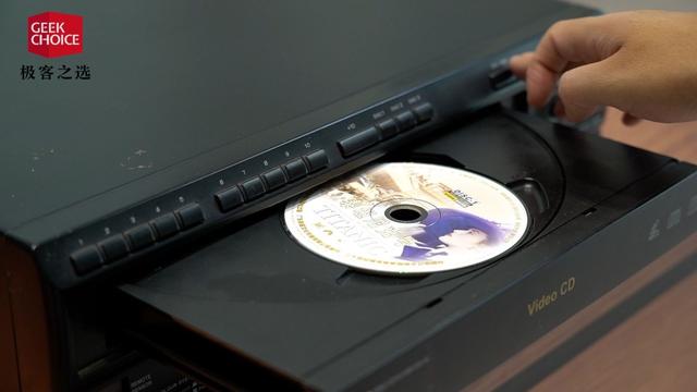便携式DVD播放机（新科便携式dvd播放机）