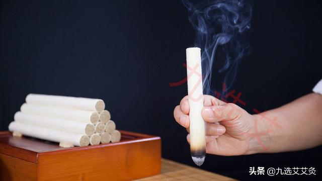 自制艾条的方法视频（艾条怎么用的方法视频）