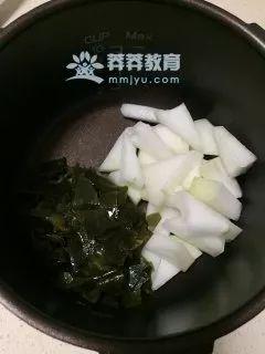 冬瓜炖豆腐的家常做法窍门（冬瓜海带排骨汤的做法家常窍门）