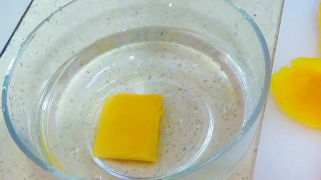 8寸芒果千层蛋糕的做法及配方（芒果千层蛋糕的做法和配方做法视频）