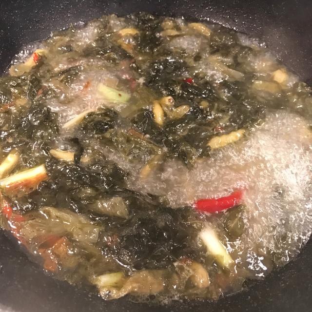 酸菜火锅怎么做好吃又简单的做法（酸菜火锅怎么做）