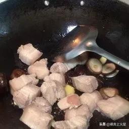 冬菇炖瘦肉汤的功效（木耳冬菇瘦肉汤的功效）