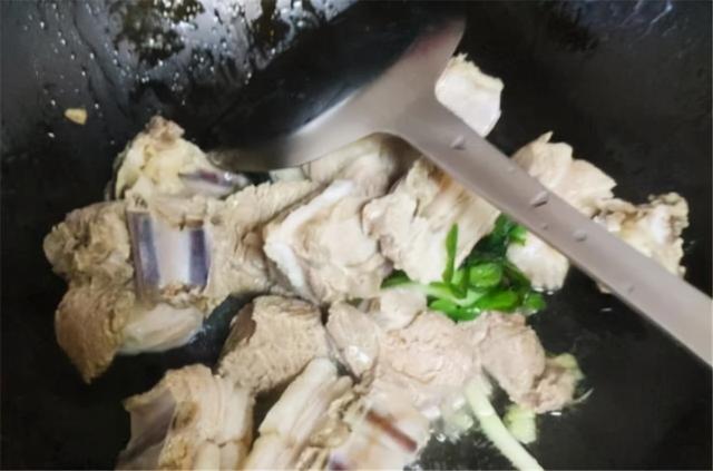 萝卜羊肉汤的做法最正宗的做法（萝卜羊肉汤的做法）
