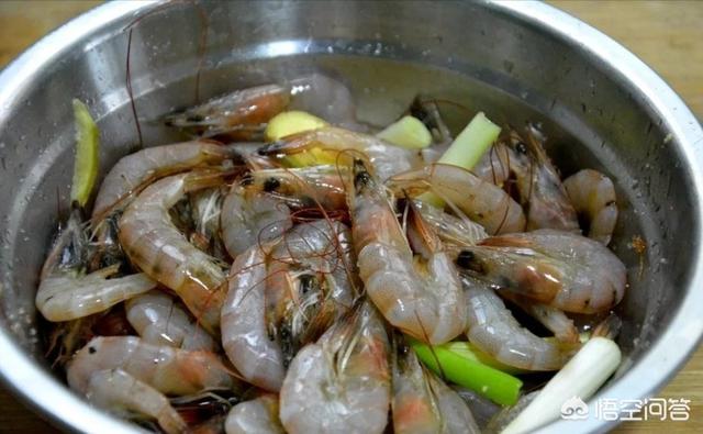 上海油爆大虾的做法窍门窍门（油爆大虾的做法家常窍门）