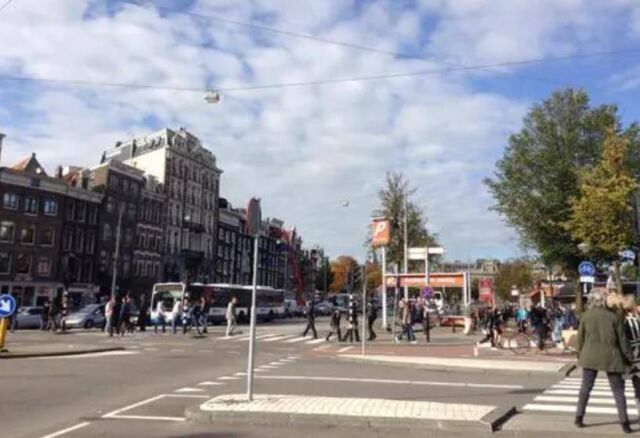 空有首都头衔，阿姆斯特丹只是荷兰名义上的首都，真正的首都是它