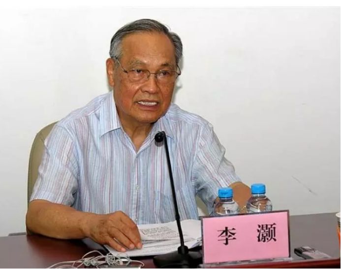 91年邓小平为深圳火车站题字，只写“深圳”，为何没有“站”字？