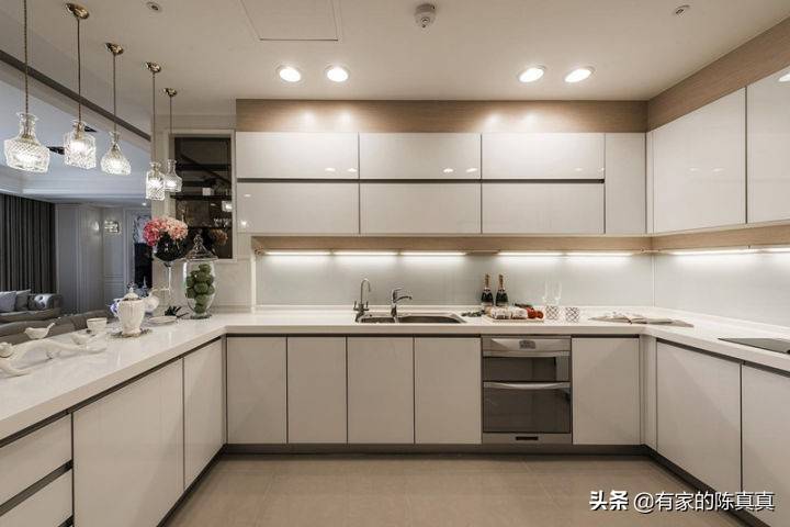 郑州装修公司排名前十，关于厨房装修的选择问题