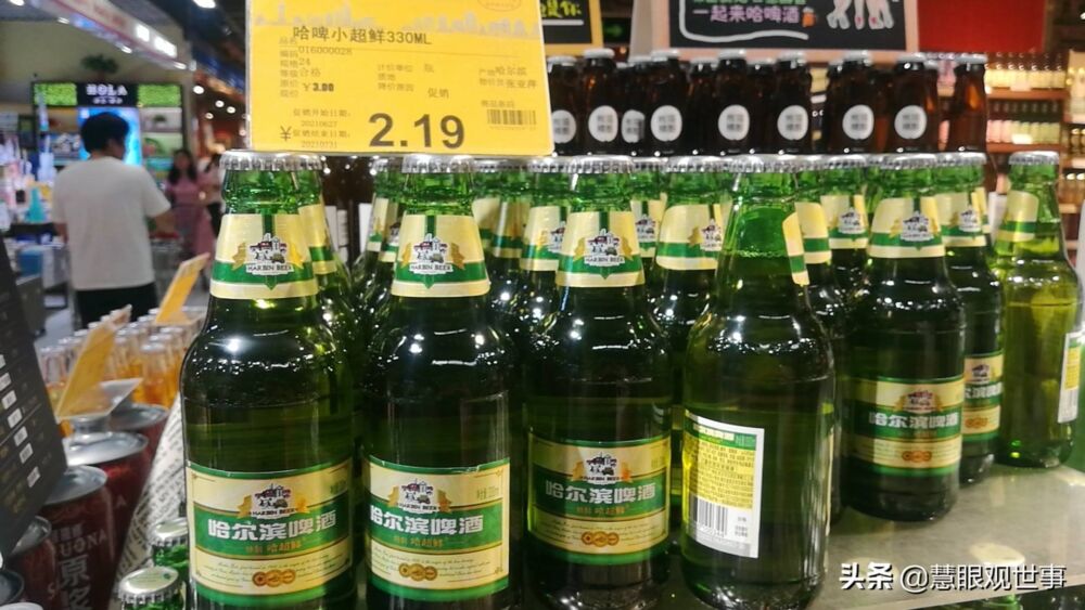 孝义家家利超市的啤酒品种多，价格便宜