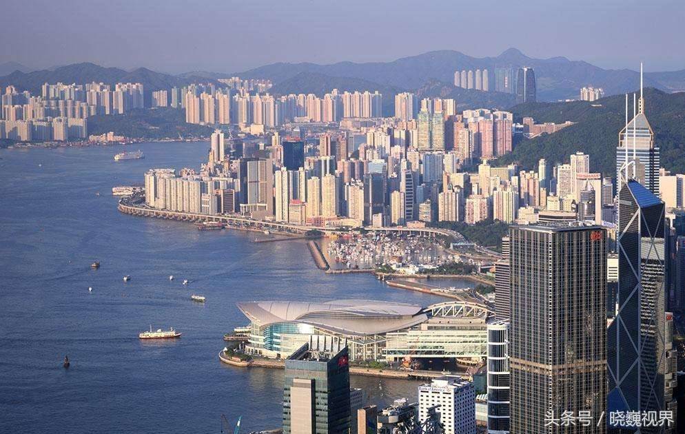 为什么在香港90平的房子被称为“千尺豪宅”？看完真是大开眼界