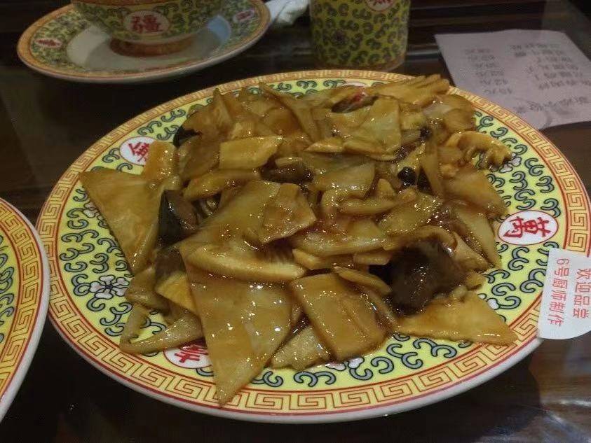 北京八大居之一，开了四百多年的老字号饭庄，最好吃的竟是豆沙包