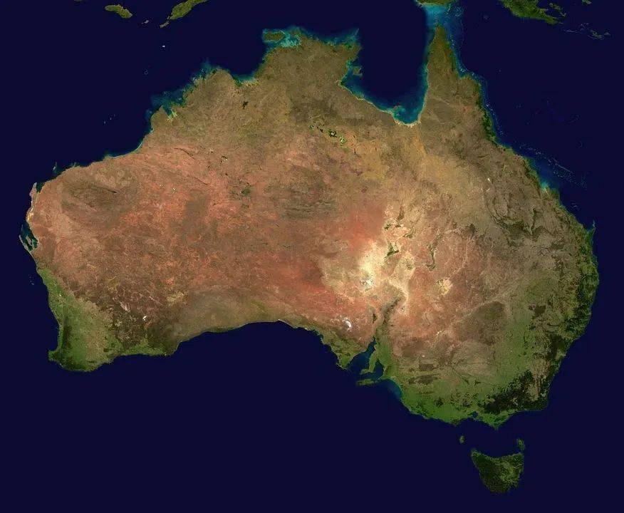 澳大利亚有好多矿，而且人均财产全球第二