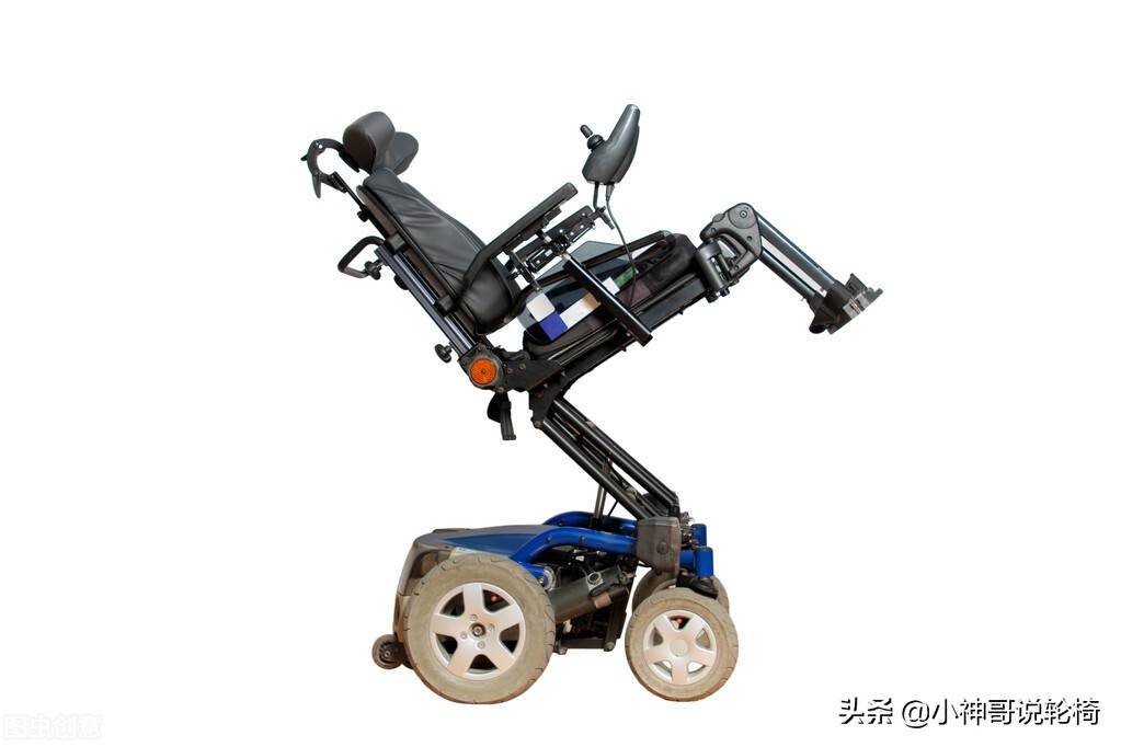 电动轮椅多少钱？三个要点带你看轮椅价格