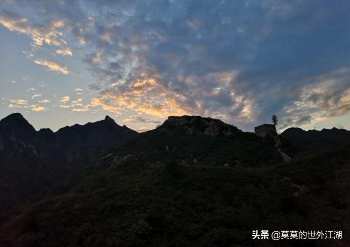 北京怀柔，徒步登山，长城遍布，山中的隐秘幽谷，却能露营烧烤