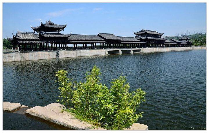 集自然景观与人文景观于一身的超大型城市主题公园——重庆园博园