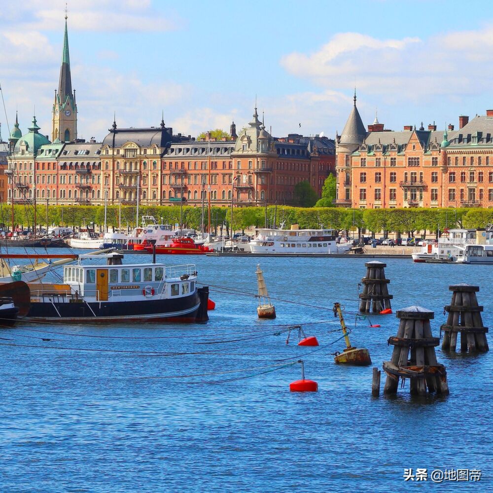 隔着海峡与欧洲大陆相望，瑞典和英国有什么相似之处？
