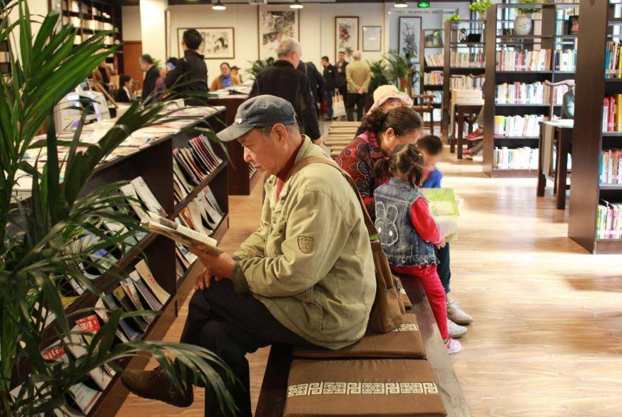 二手书店④ | 毛边书局：让书香飘进社区，寻找旧书店的新时光
