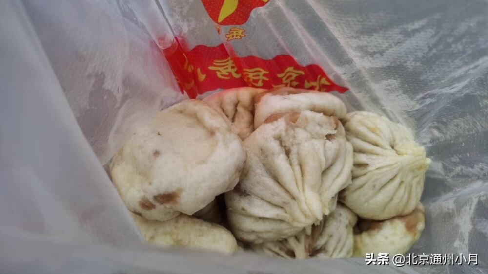 北京怀柔县城火爆的包子铺 还有特有的豆条汤 老国营范儿可口实惠