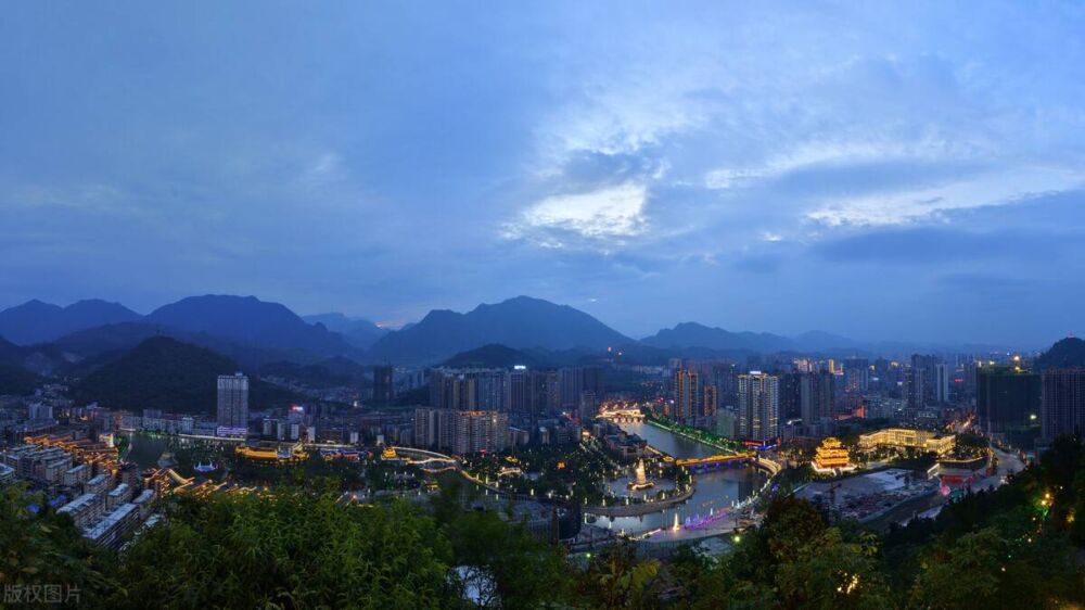 贵州最适合退休后养老的5座城市，景色优美物价低，环境好又安逸