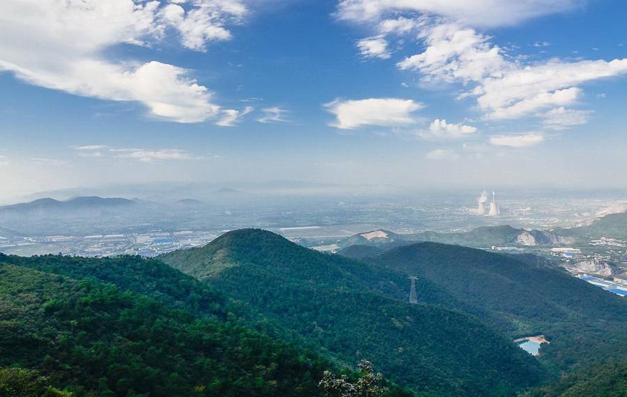 春日踏青，4.13穿越湖州弁山，赏青山秀水，看满山杜鹃花