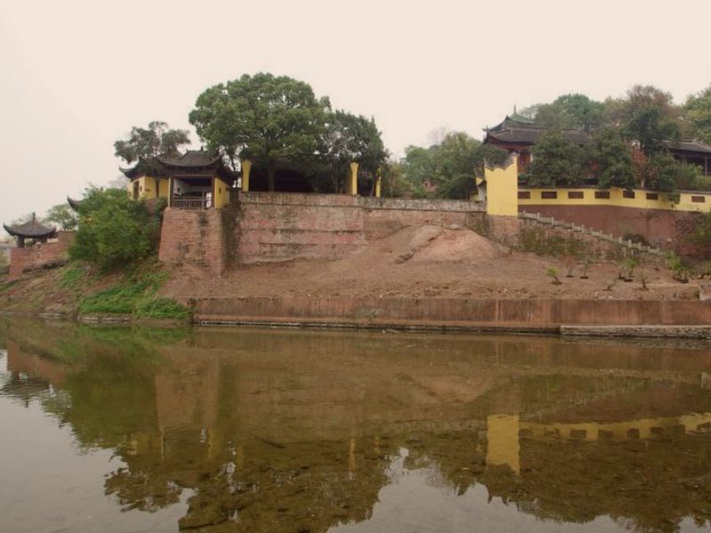 湖北的两大赤壁，蕴含千年文化，被苏轼誉为“三国圣地”
