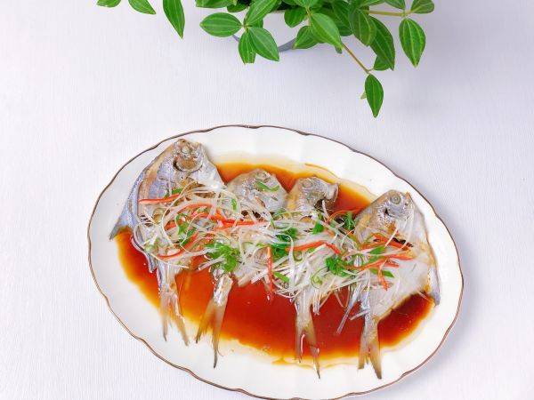 史上最好吃的清蒸鲳鱼｜鲜美可口｜丰富餐桌味做法