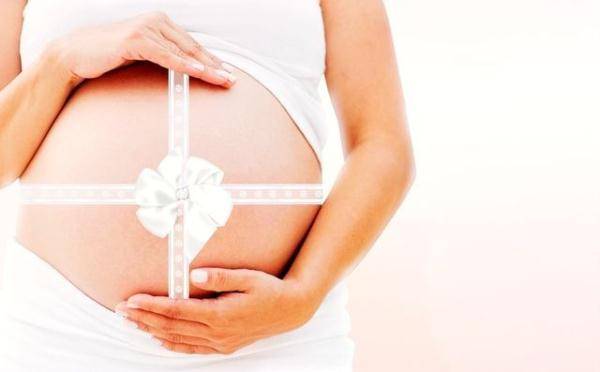 验孕棒显示两道红杠，除了怀孕，女性还要警惕几种情况
