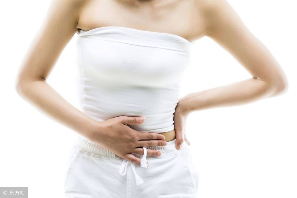 女性肚子总是隐隐作痛，千万别忽视，可能是4种病的预兆！