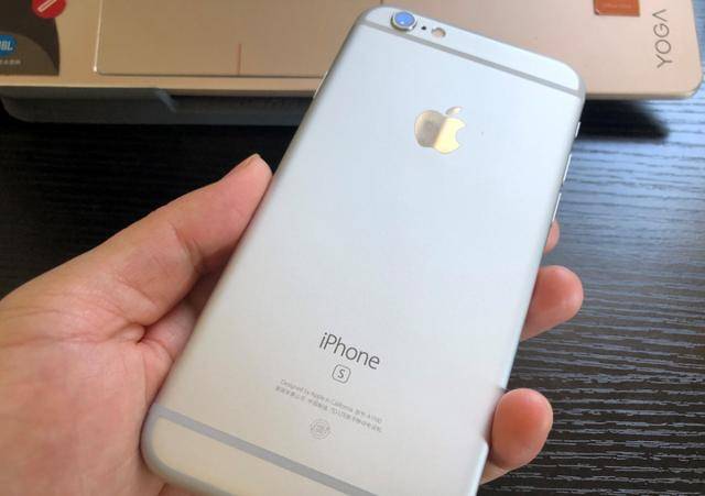 iPhone6s换一块新电池，还可以再战2年，这话好像也没毛病