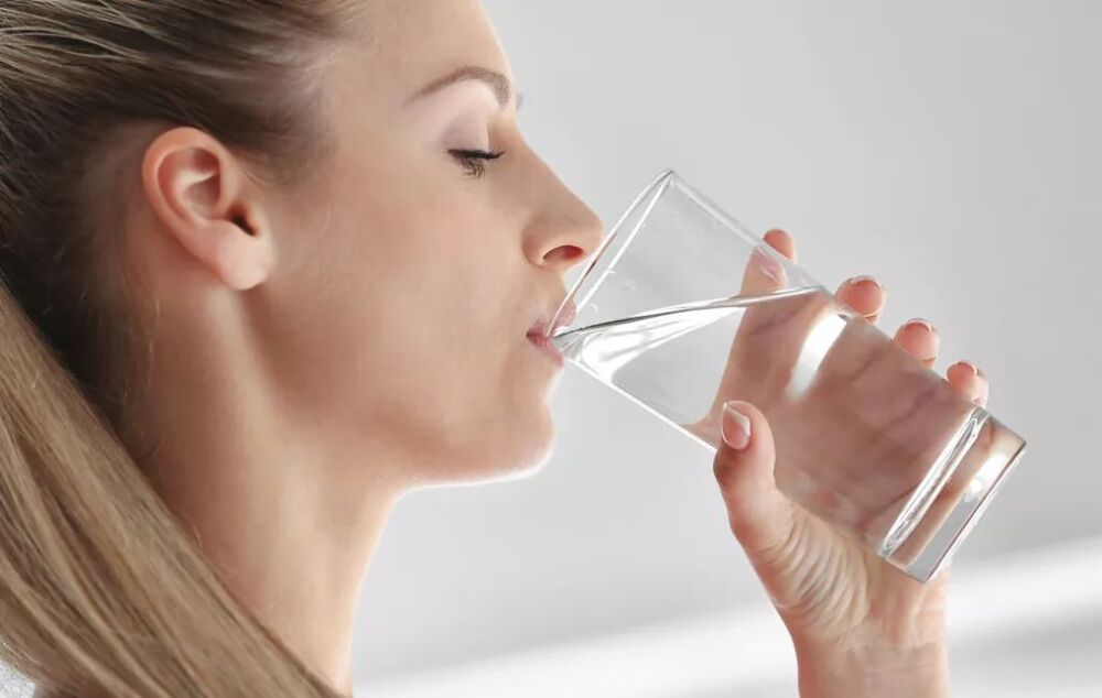 感冒多喝水有用吗？