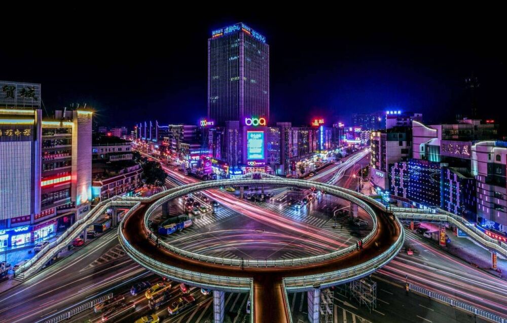湖南省永州市曾经是与长沙并驾齐驱的零陵，为何未发展成大都市？