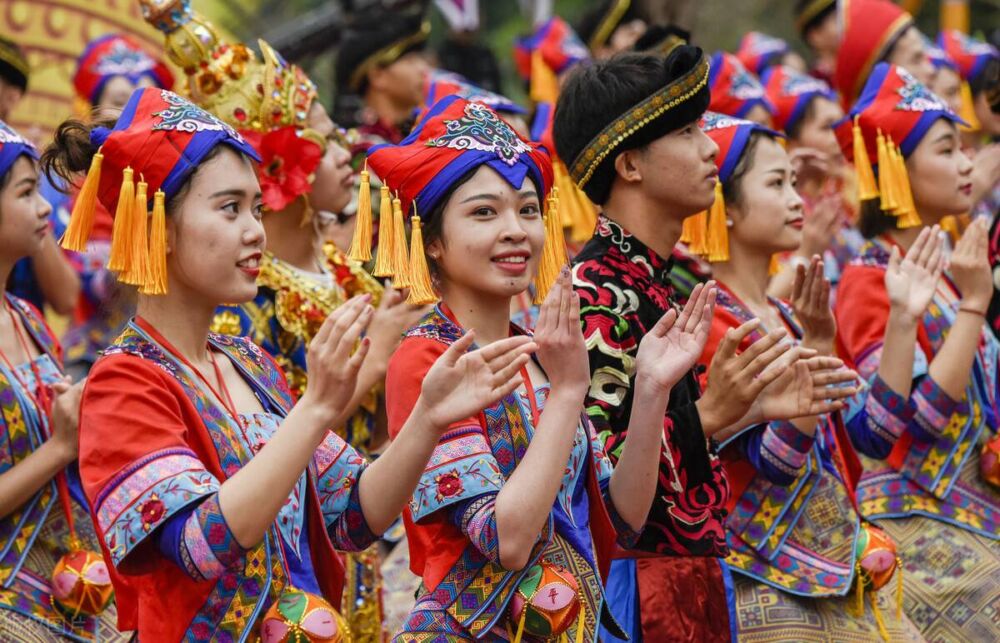 中国五个民族之最，人数最多的你可能知道，那最少的呢？