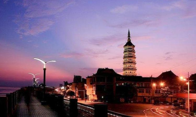 安庆与滁州，安徽的两座地级市，谁的发展前景更好？