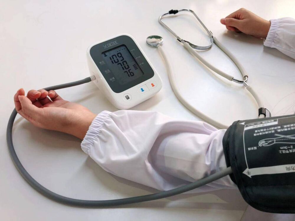 3大医用级血压计横评，有品picooc、欧姆龙、鱼跃谁更准？
