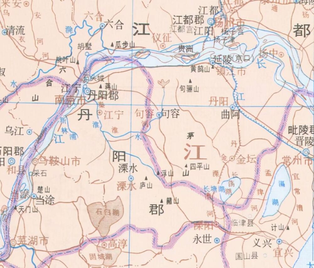 安徽、江苏都有丹阳湖和丹阳镇，江苏还有丹阳市，这三者有何联系