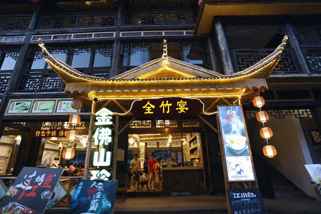 重庆山间小镇，居然藏着众多美食！为了这几家小店，就值得去一次