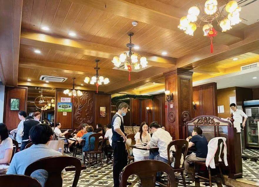 上海开了124年的西餐厅，历经3个世纪没换过菜单，人均不到40元